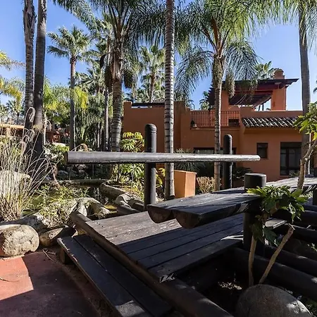 Apartment Luxurious 3 Bedroom In La Alzambra *