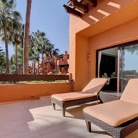 Luxurious 3 Bedroom In La Alzambra * Marbella